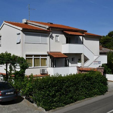 Apartments Josip راب المظهر الخارجي الصورة