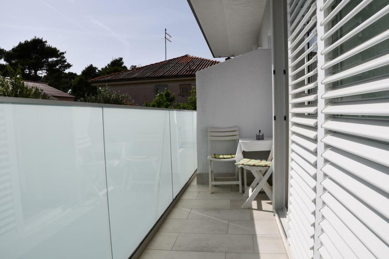 Apartments Josip راب المظهر الخارجي الصورة