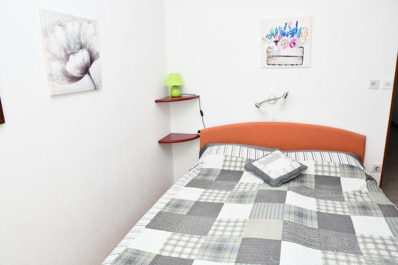 Apartments Josip راب المظهر الخارجي الصورة