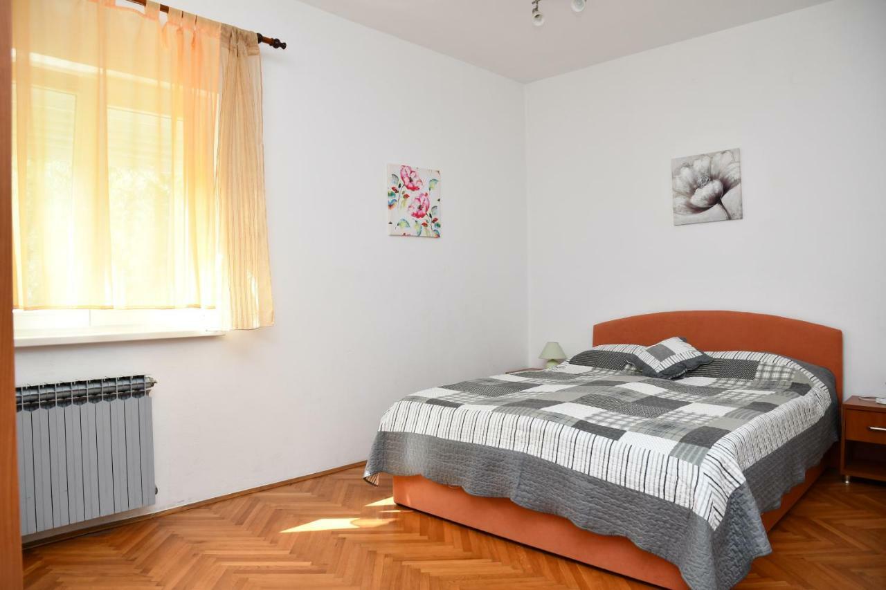 Apartments Josip راب المظهر الخارجي الصورة